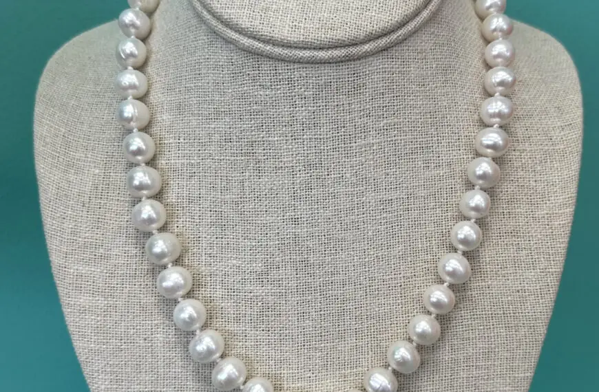Why Every Woman Needs A Classic Pearl Necklace In Her Collection