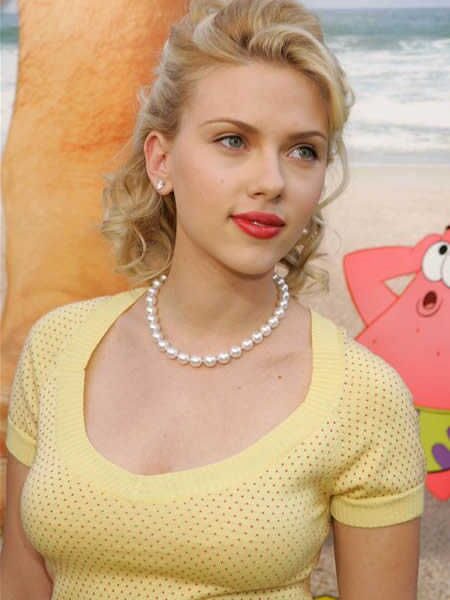 Scarlett Johansson With Pearl Necklace